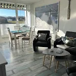 - Haus O, App 0o0411 Lejlighed *