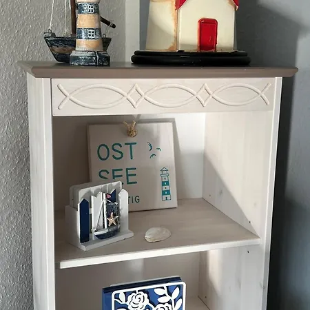 - Haus O, App 0o0411 *